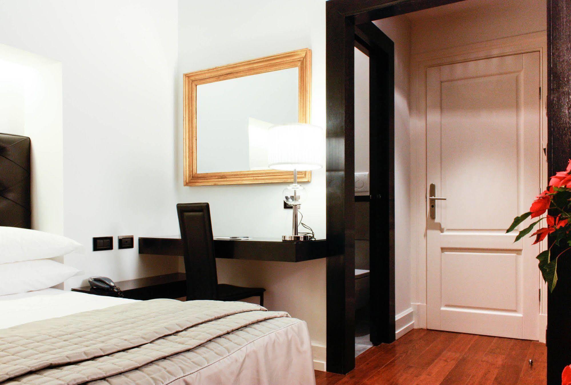 Le Stanze Di Federica Hotel โรม ภายนอก รูปภาพ